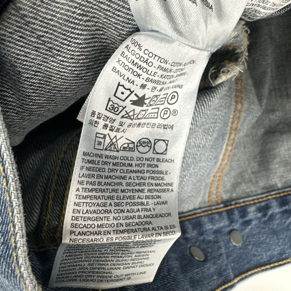 Levi's Jean Jacket Womens Small Trucker Classic Blue Denim - Picture 6 of 10